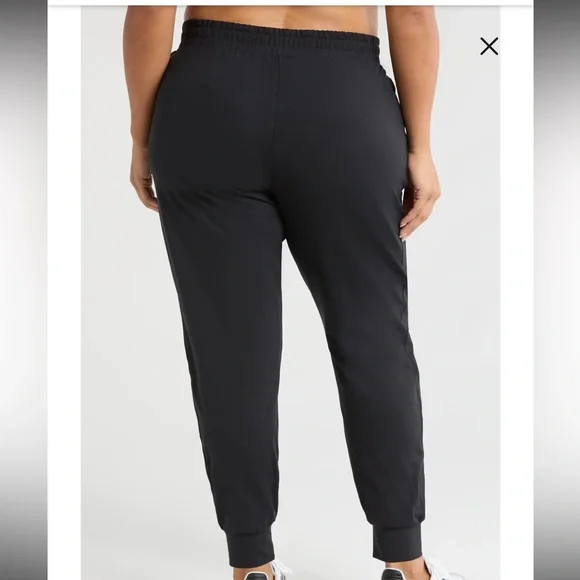 Zella Black Joggers - Picture 6 of 7